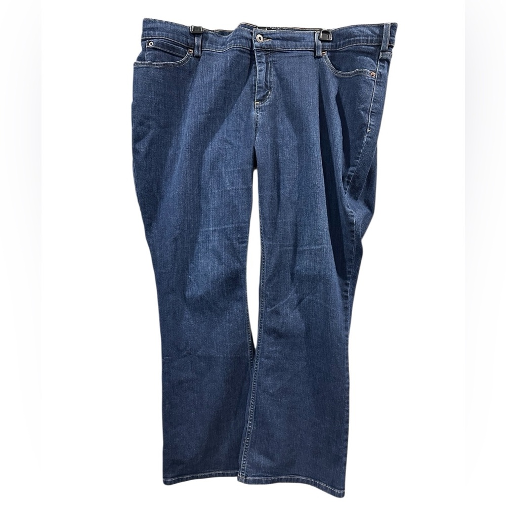 Duluth Trading Co Women's Straight‎ Leg Jeans - Classic Blue  Size 22W x 31